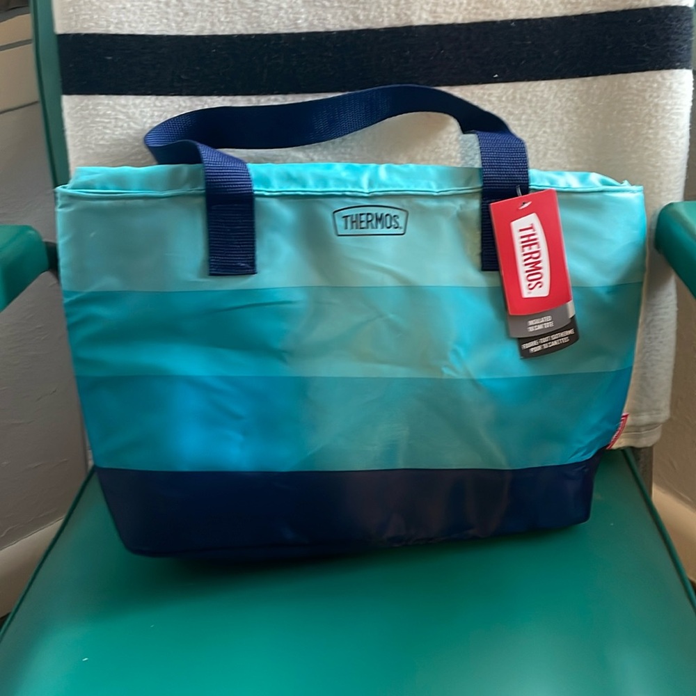 Thermos insulated bag